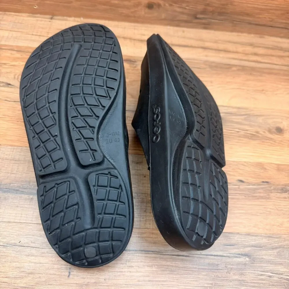 OOFOS Sandals M1O W12  Black Recovery Comfort Slip On